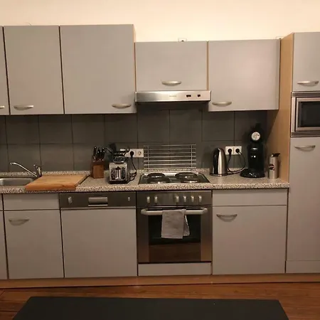 Ferienwohnung In Historischem Gebaude In Der Fussgangerzone In Kaiserslautern