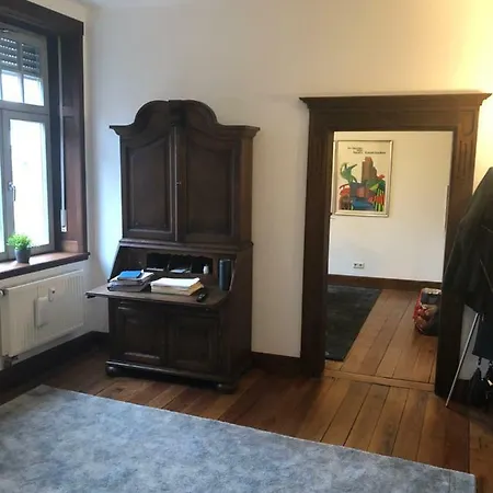 Ferienwohnung In Historischem Gebaude In Der Fussgangerzone In Appartement Kaiserslautern