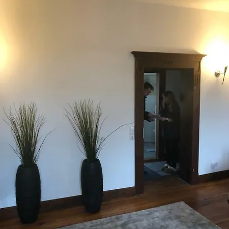 Ferienwohnung In Historischem Gebaude In Der Fussgangerzone In Kaiserslautern